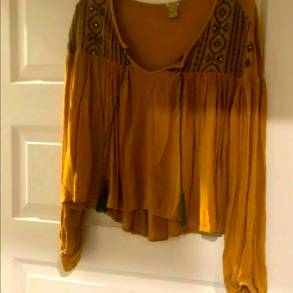 Gimmicks by Bke - Gold Top - Size M